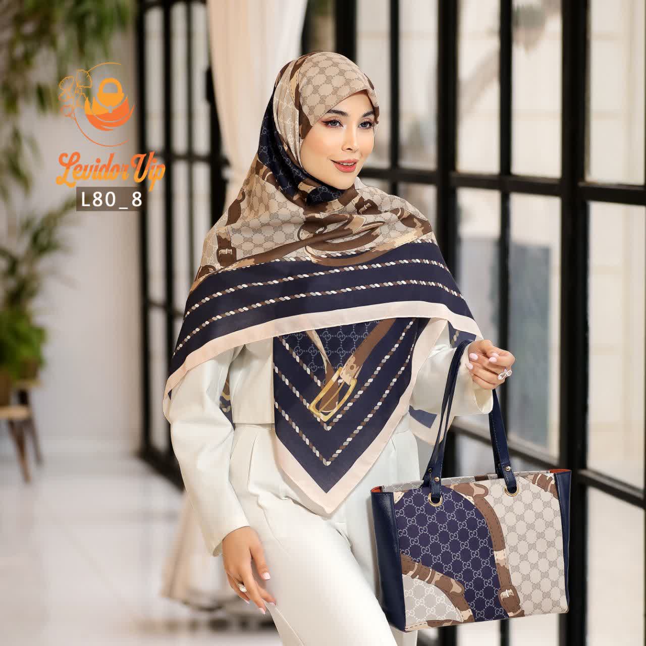 ست کیف و روسری نخ ابریشم قواره ۱۴۰ طرح زین سورمه‌ای (L80)