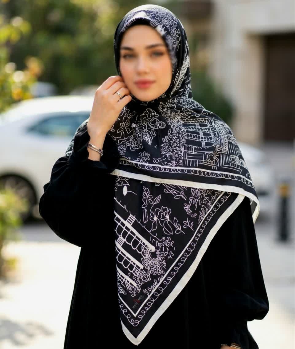 روسری ابریشم ساتن مجلسی طرح شهر قواره 1۳۵