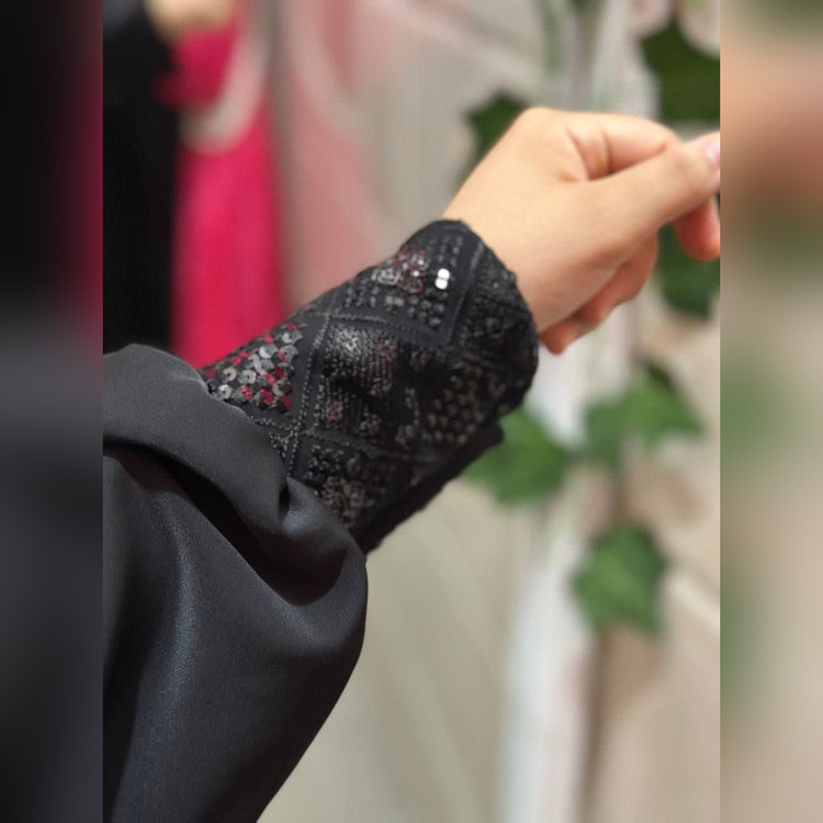 عبا پیراهنی حلما