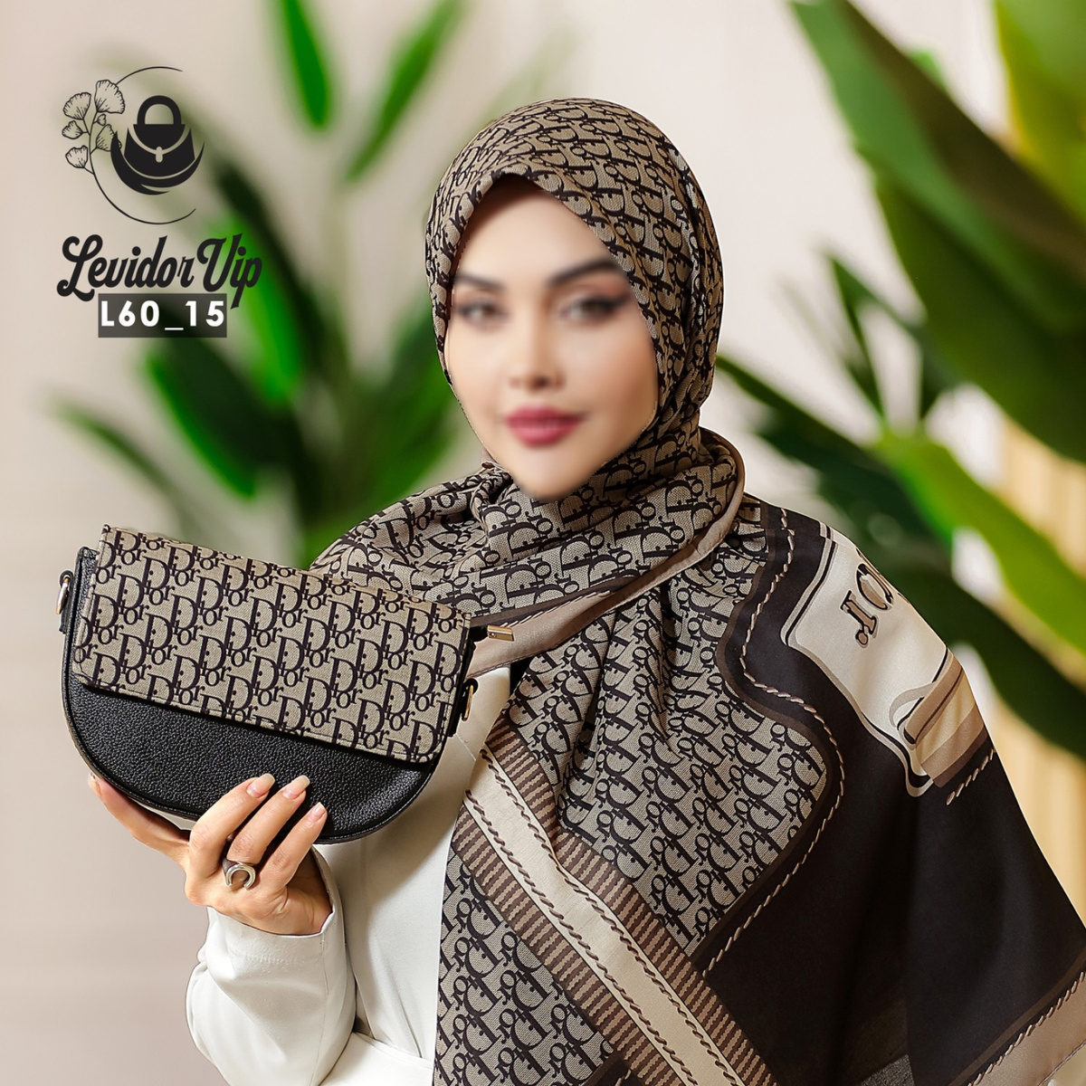 روسری و کیف پاسپورتی ست طرح دیور قواره ۱۴۰ (L60)