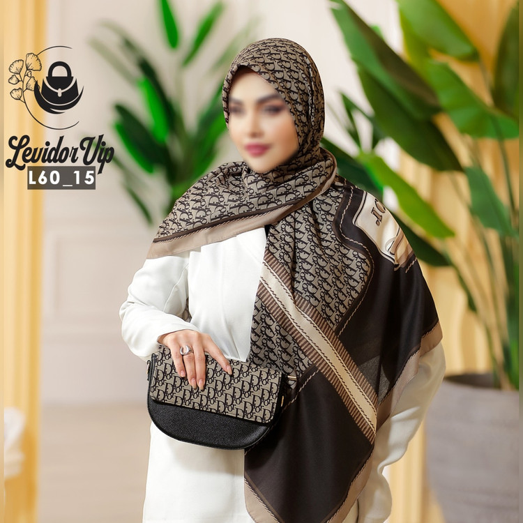 روسری و کیف پاسپورتی ست طرح دیور قواره ۱۴۰ (L60)