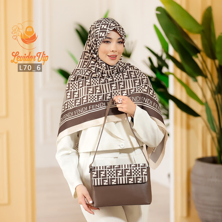 روسری و کیف ست طرح فندی قواره ۱۴۰ (L70)