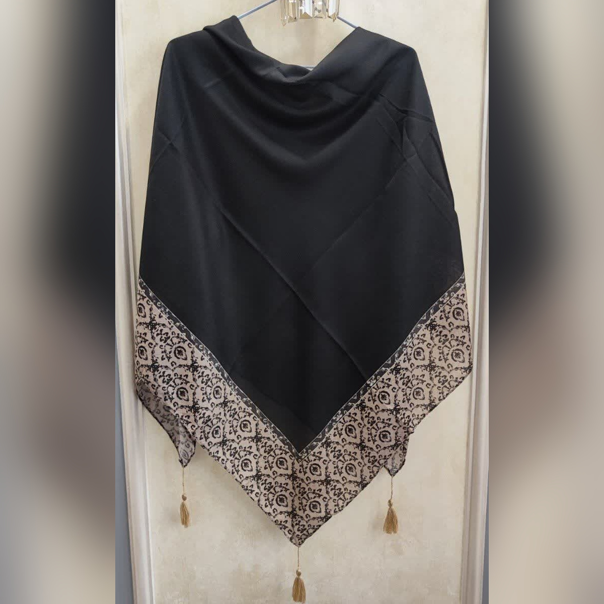 روسری نخی وال حاشیه طرحدار قواره ۱۴۰