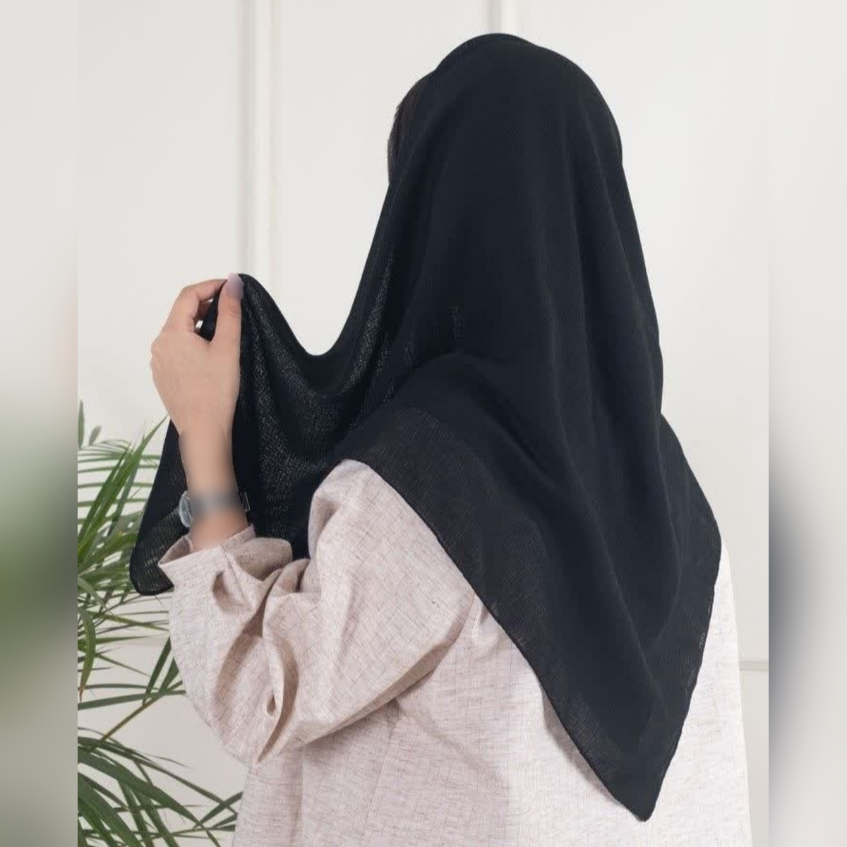 روسری حریر خطی کریشه مشکی