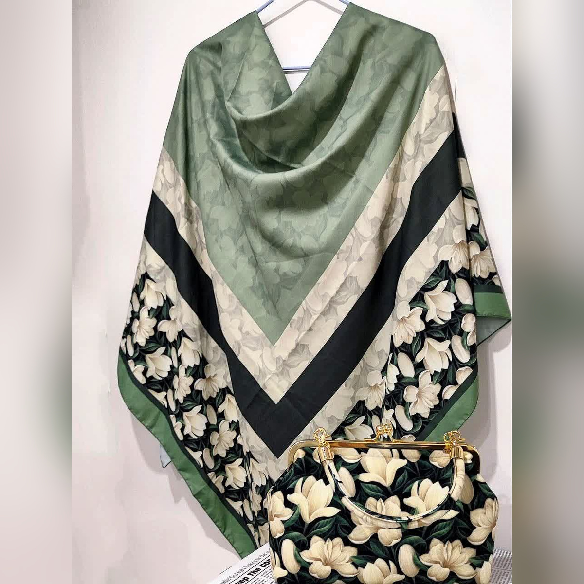 روسری و کیف ست طرح گلستانه مجلسی (ابریشم توییل)