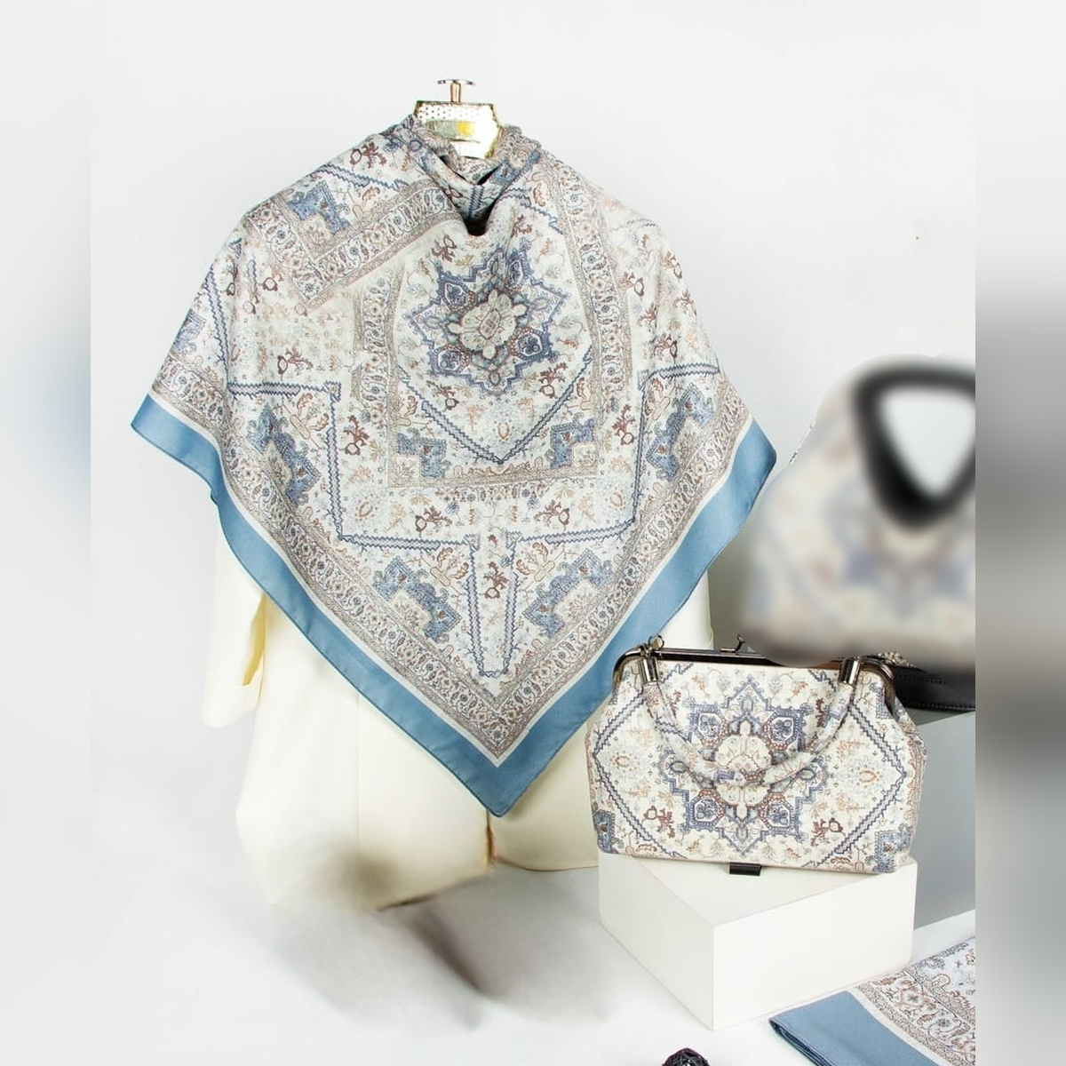 روسری و کیف ست طرح نیشابور مجلسی (نخ ابریشم)
