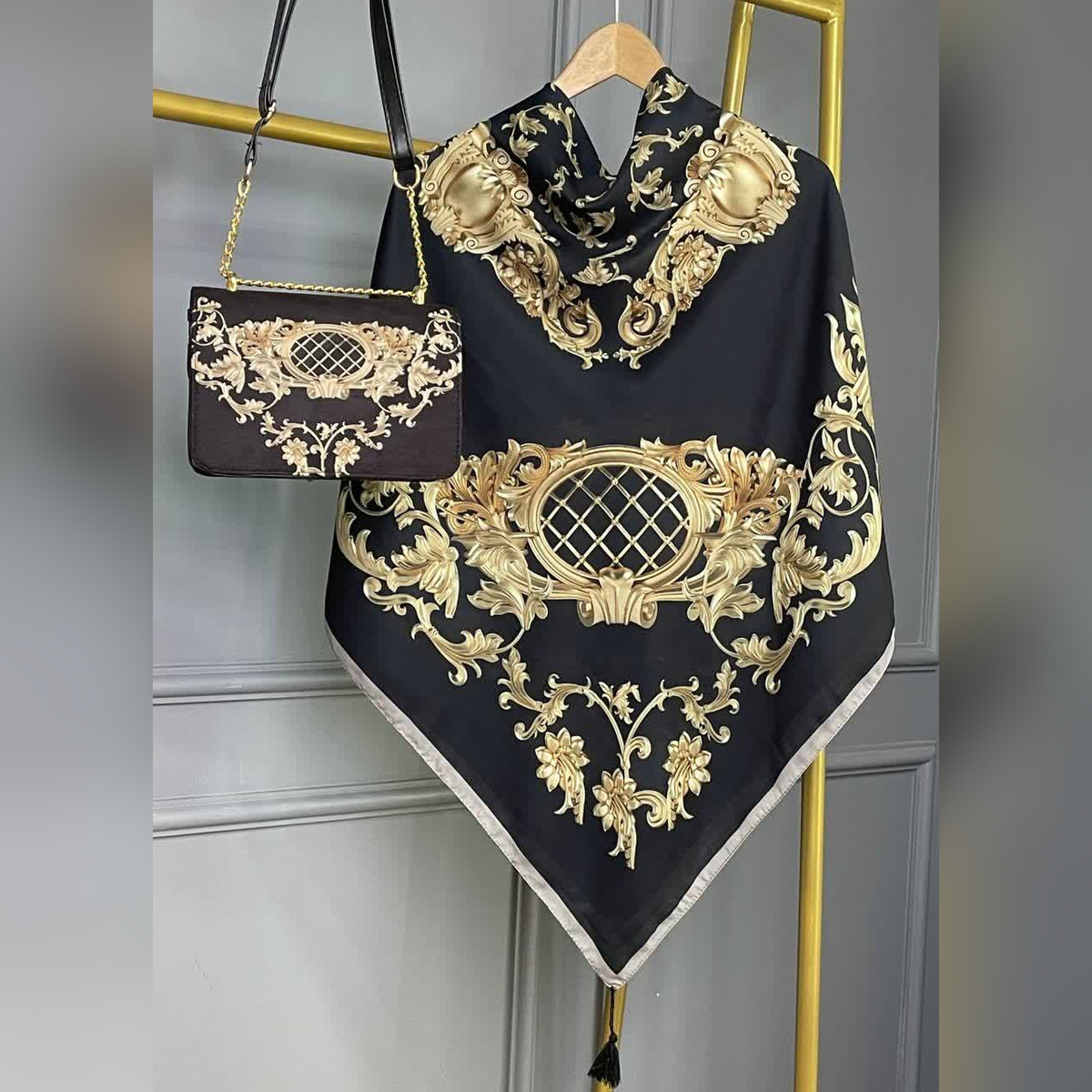 ست کیف و روسری سایان سیااسکارف مشکی طلایی (B2)