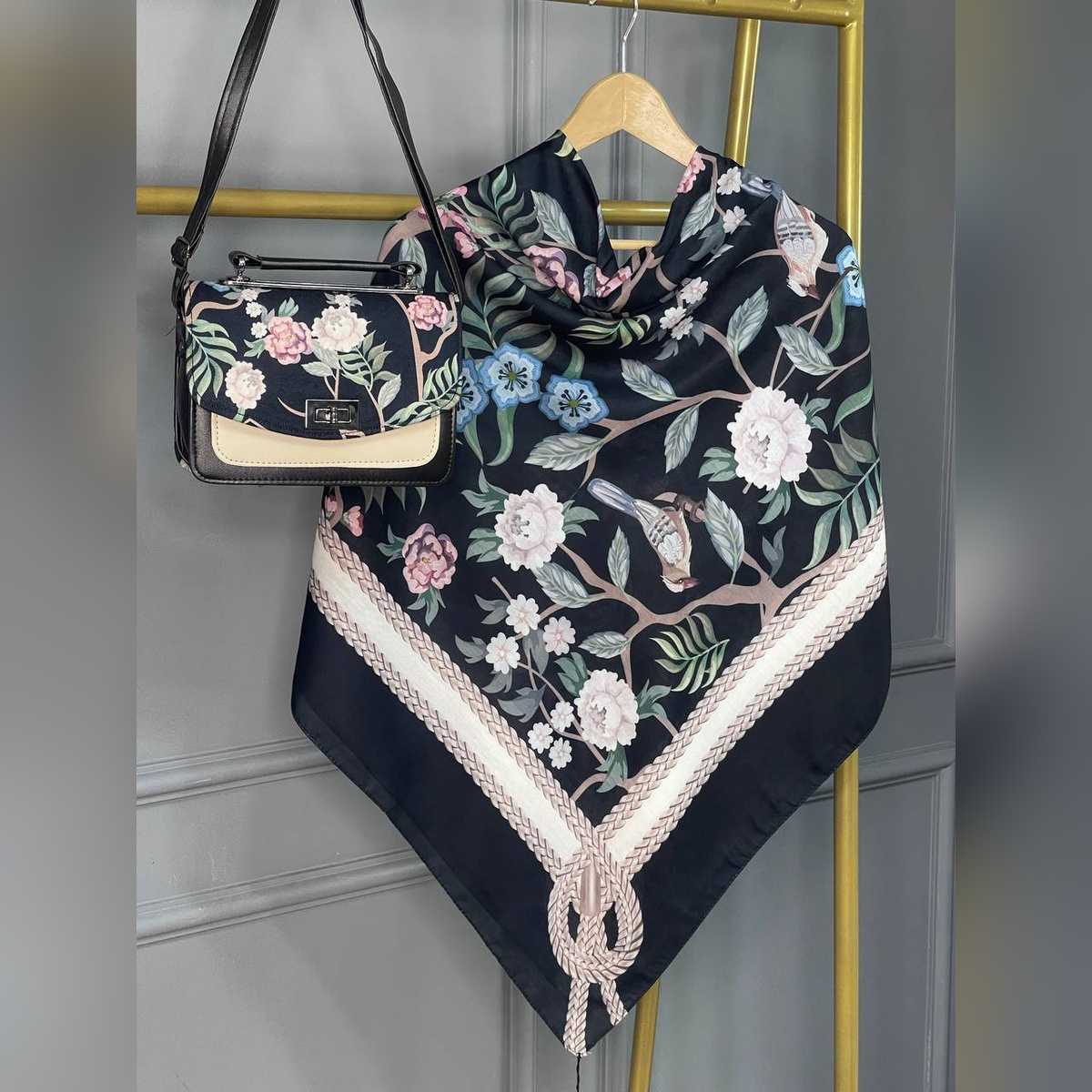 ست کیف و روسری گلاره مشکی (B2)