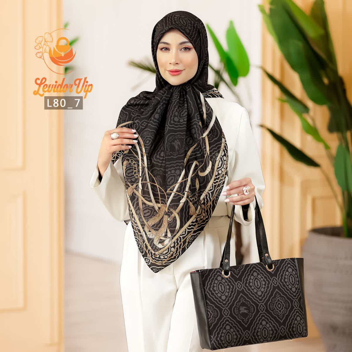 ست کیف و روسری نخ ابریشم قواره ۱۴۰ طرح کمربند (L80)