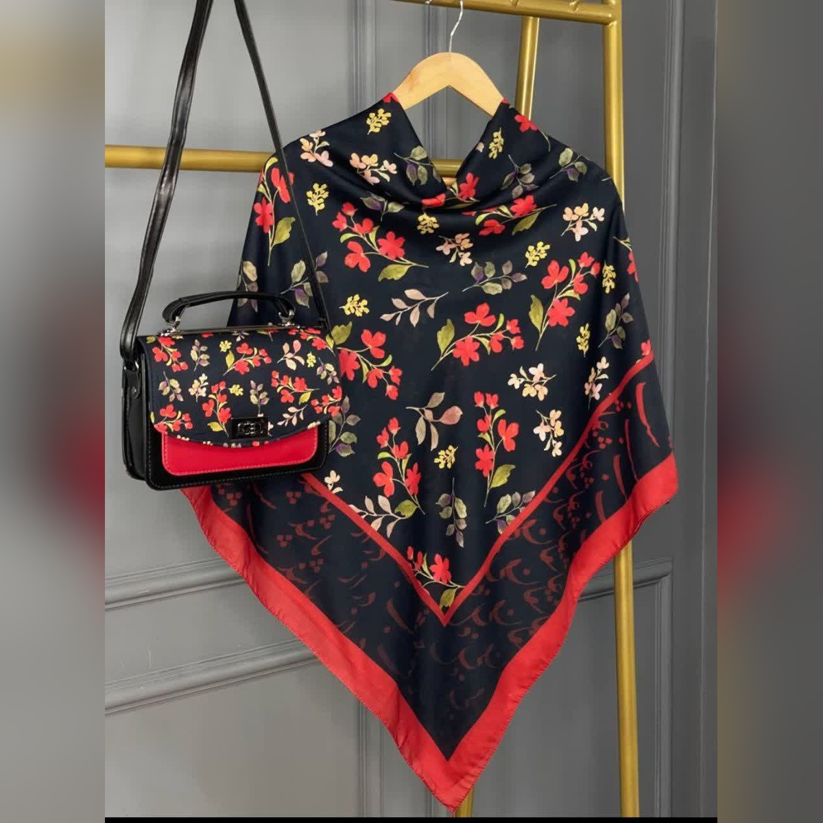 ست کیف و روسری غزل مشکی قرمز (B2)