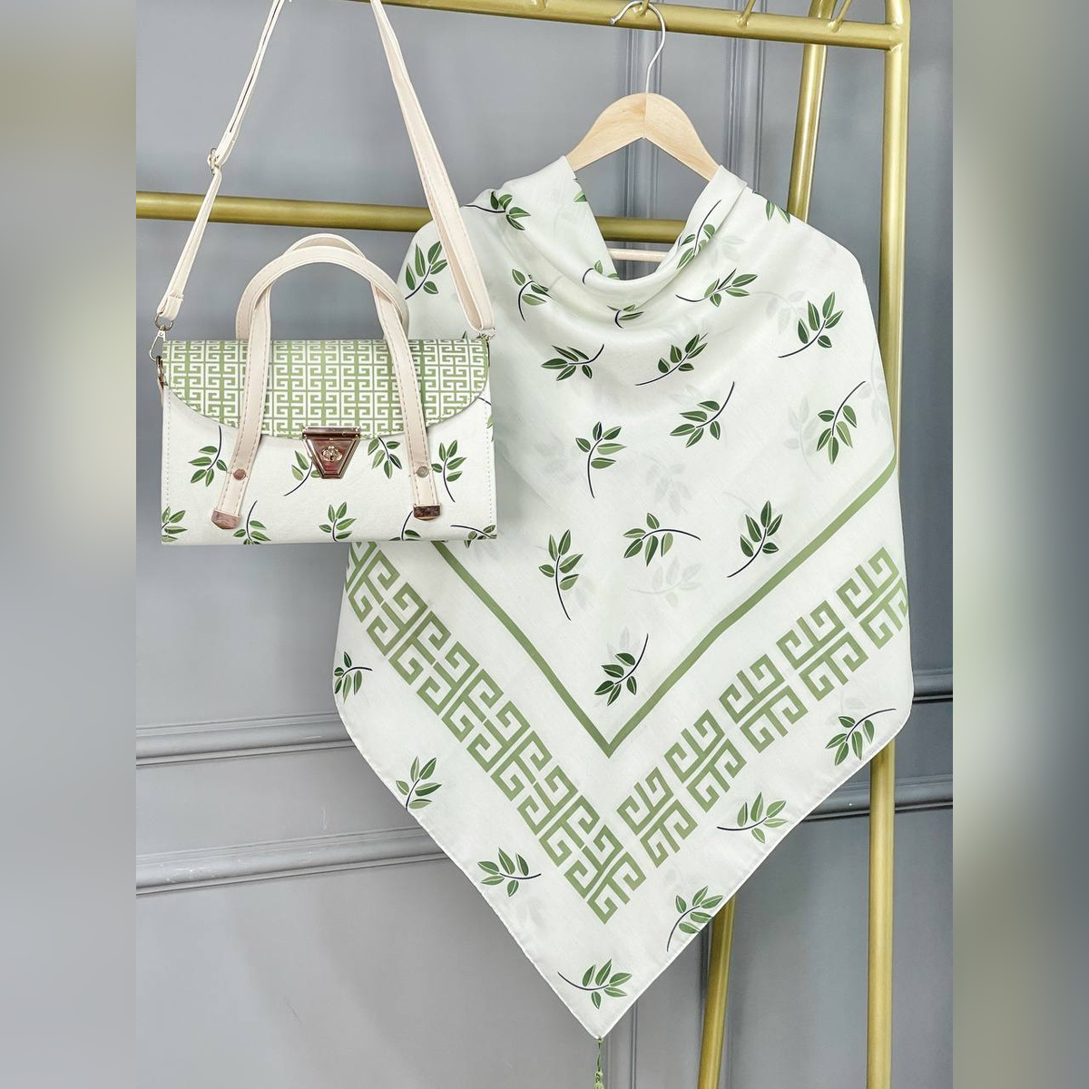 ست کیف و روسری برگ جیوانچی سفید زیتونی (B3)