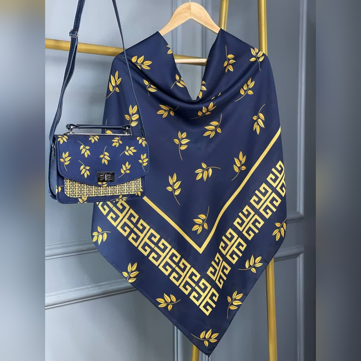 ست کیف و روسری برگ جیوانچی سورمه‌ای زرد (B2)