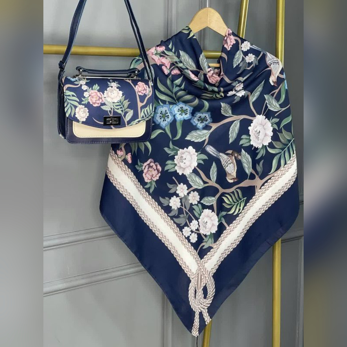 ست کیف و روسری گلاره سورمه‌ای (B2)
