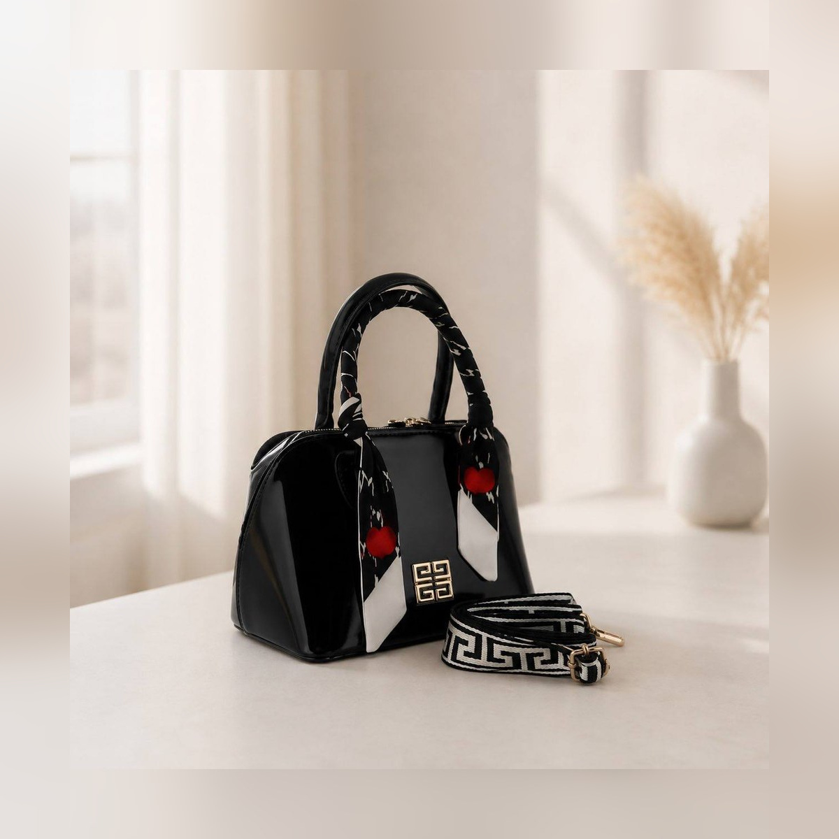 کیف دستی زنانه چرم مصنوعی کد ۴۷۶۴