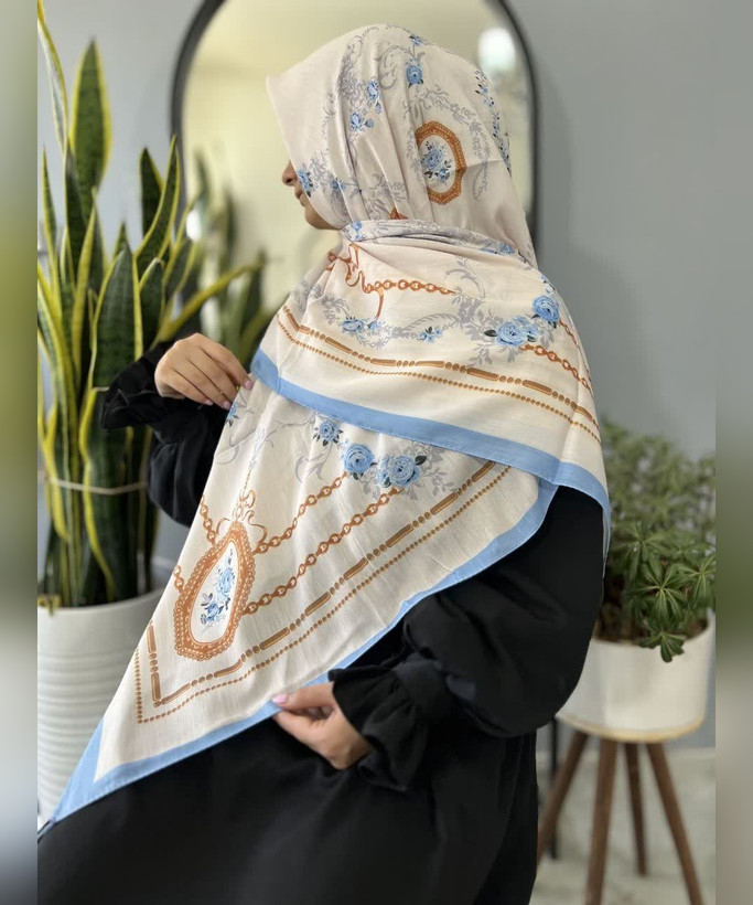 روسری نخی طرحدار قواره ۱۴۰ طرح زنجیر و گل