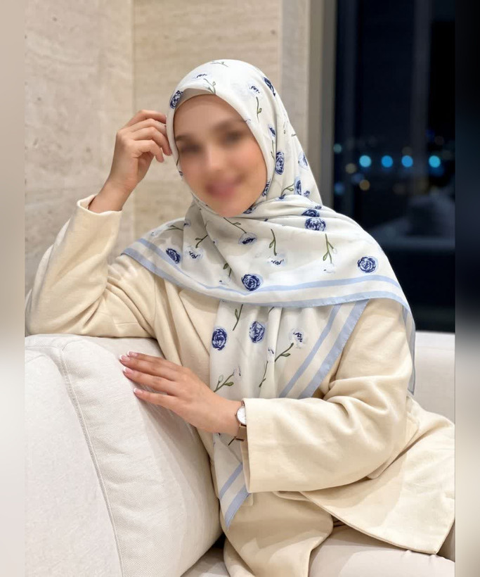 روسری حریر ابریشم طرحدار قواره ۱۲۰
