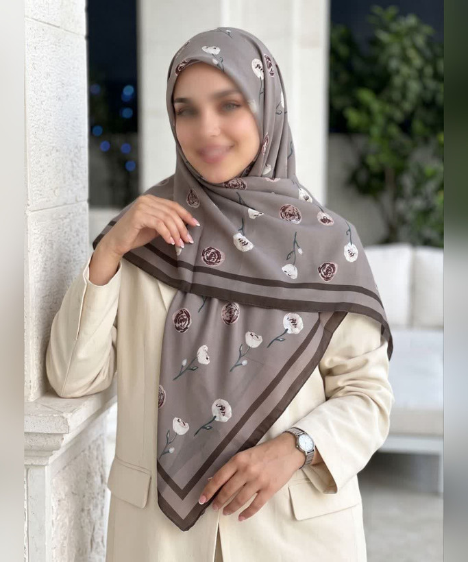 روسری حریر ابریشم طرحدار قواره ۱۲۰