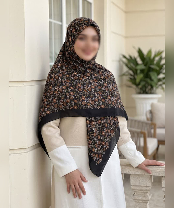 روسری کرپنخ گلریز قواره ۱۴۰