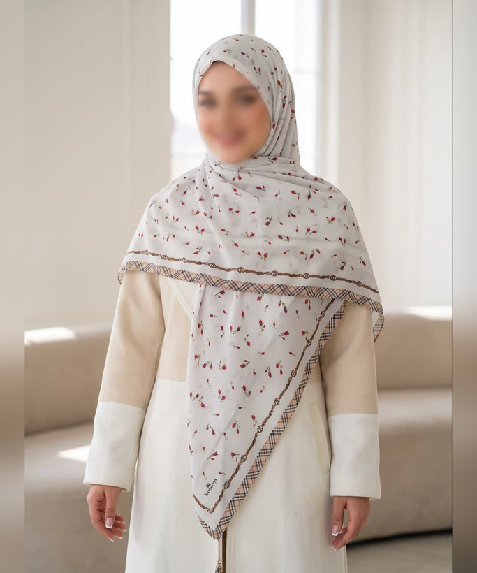 روسری کرپنخ گلریز حاشیهدار قواره ۱۴۰