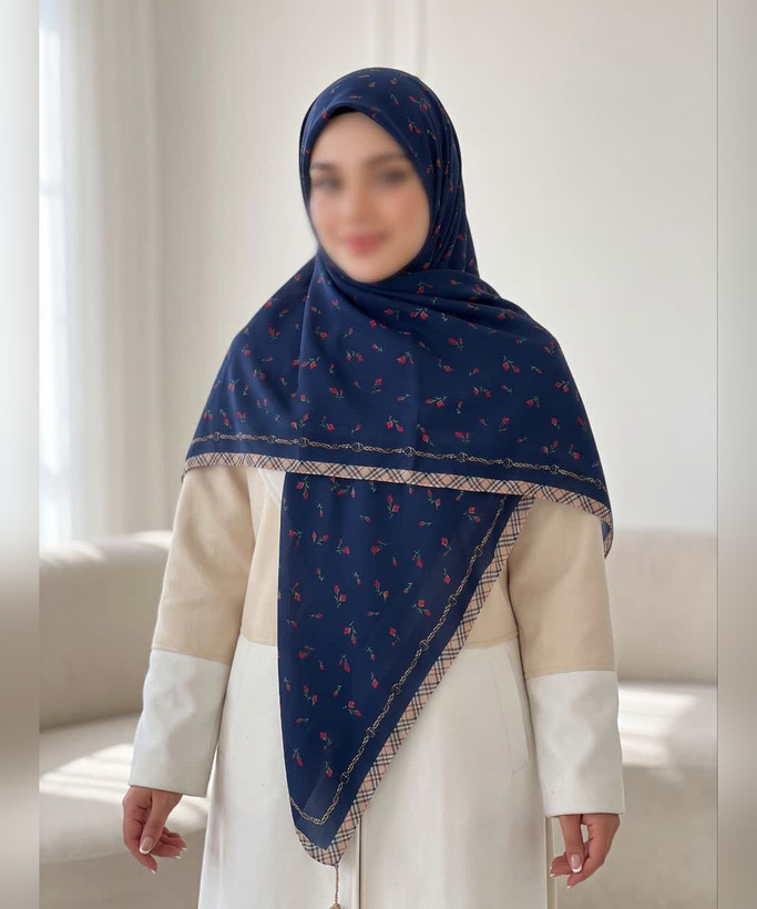 روسری کرپنخ گلریز حاشیهدار قواره ۱۴۰