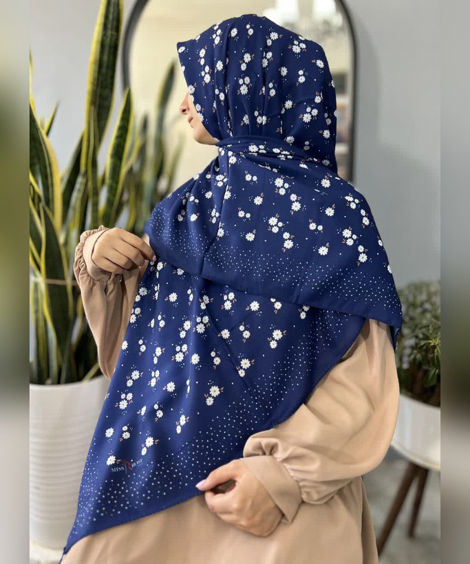 روسری نخی گلریز قواره ۱۴۰