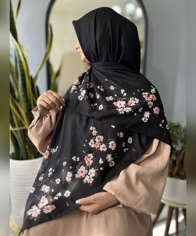 روسری کرپنخ شکوفهای قواره ۱۴۰