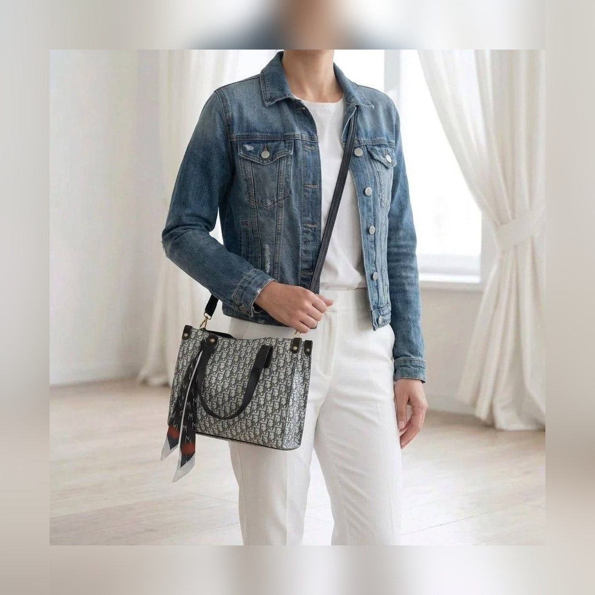 کیف دستی زنانه چرم مصنوعی کد ۵۷۳۷ - نمای 4