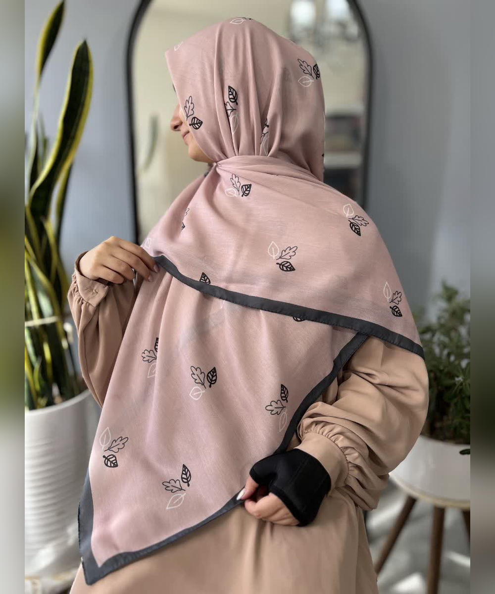 روسری سوپرنخ طرح برگ قواره ۱۴۰