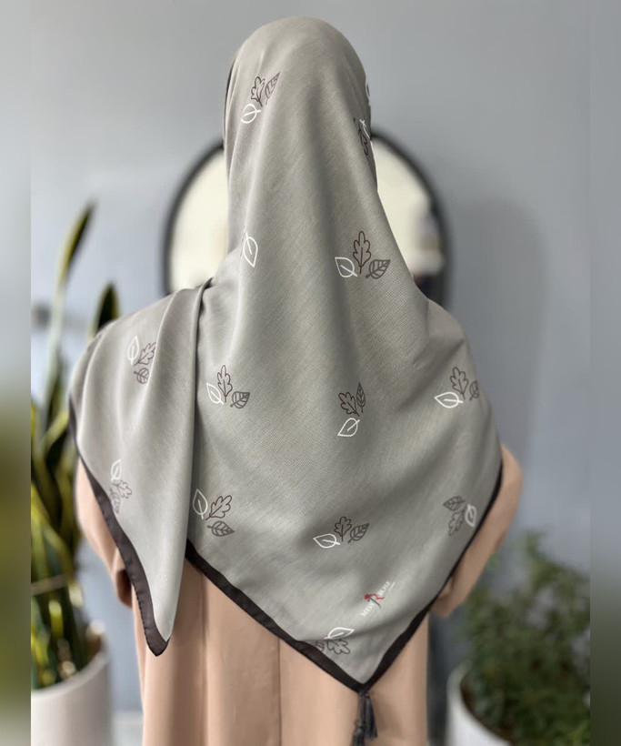 روسری سوپرنخ طرح برگ قواره ۱۴۰