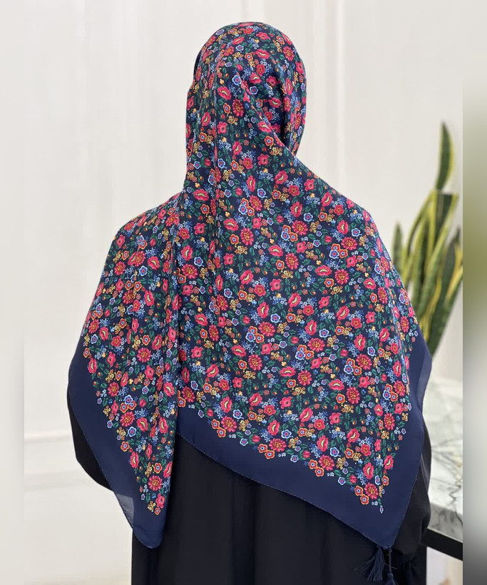 روسری کرپنخ گلدار قواره ۱۴۰