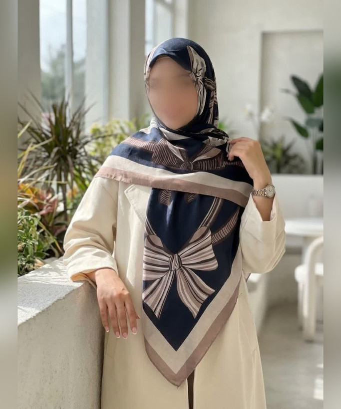 روسری نخی طرح هندسی قواره ۱۴۰