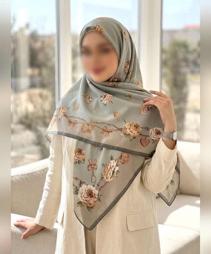روسری حریر ابریشم گلدار قواره ۱۲۰