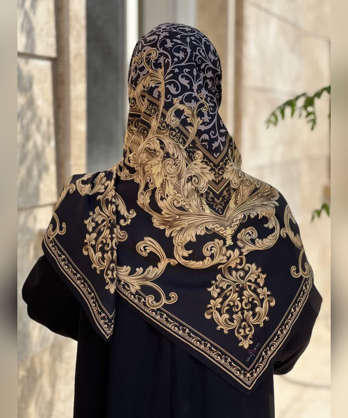 روسری حریر ابریشم طرح کلاسیک قواره ۱۲۰