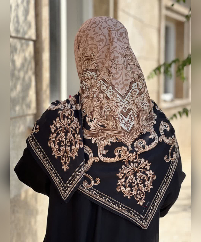 روسری حریر ابریشم طرح کلاسیک قواره ۱۲۰