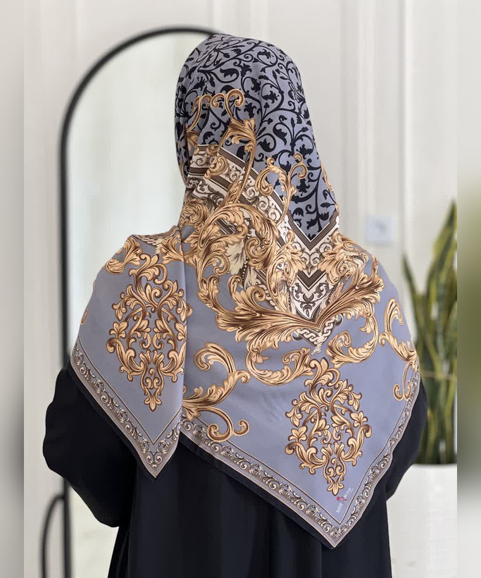 روسری حریر ابریشم طرح کلاسیک قواره ۱۲۰