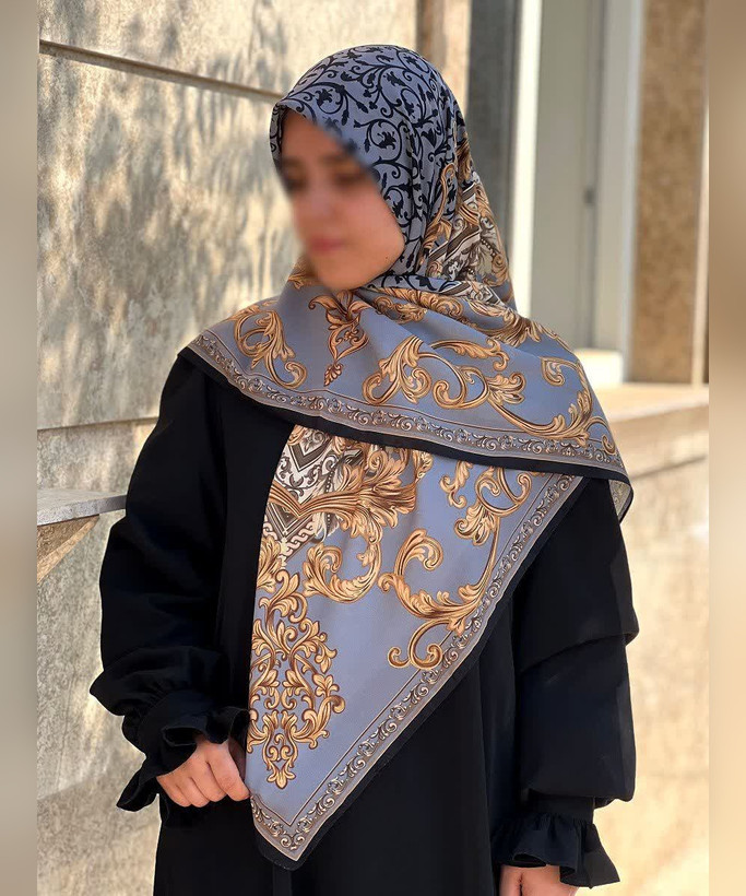 روسری حریر ابریشم طرح کلاسیک قواره ۱۲۰