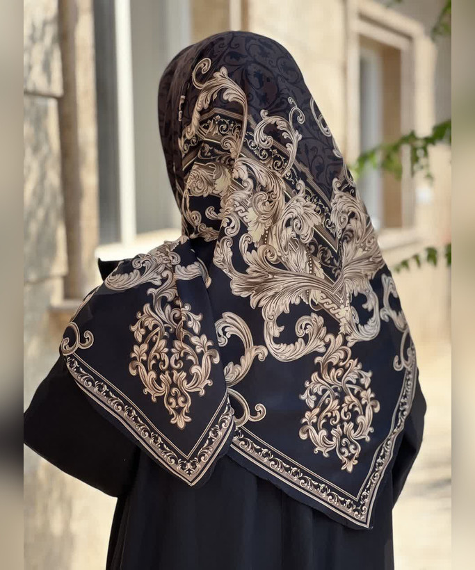 روسری حریر ابریشم طرح کلاسیک قواره ۱۲۰