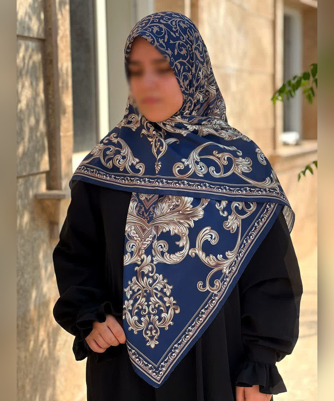 روسری حریر ابریشم طرح کلاسیک قواره ۱۲۰