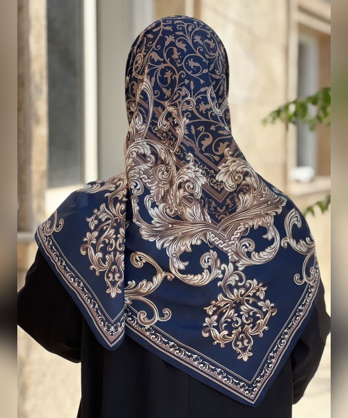 روسری حریر ابریشم طرح کلاسیک قواره ۱۲۰