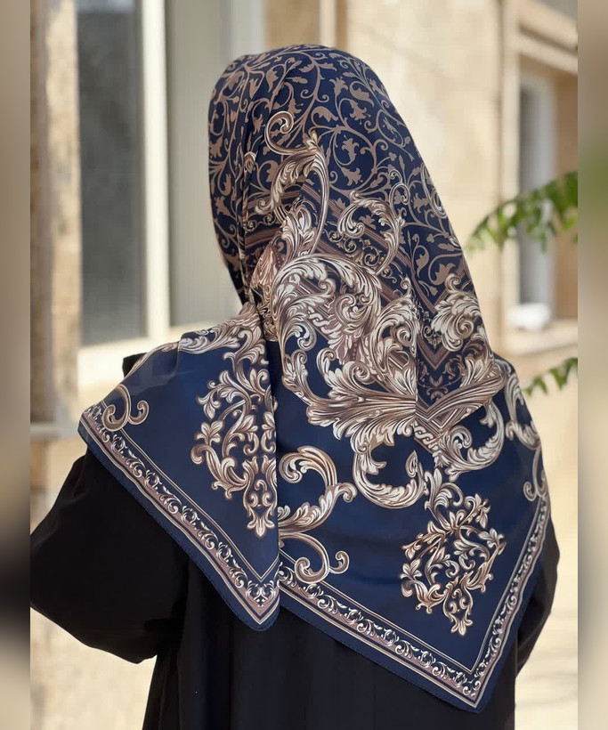 روسری حریر ابریشم طرح کلاسیک قواره ۱۲۰