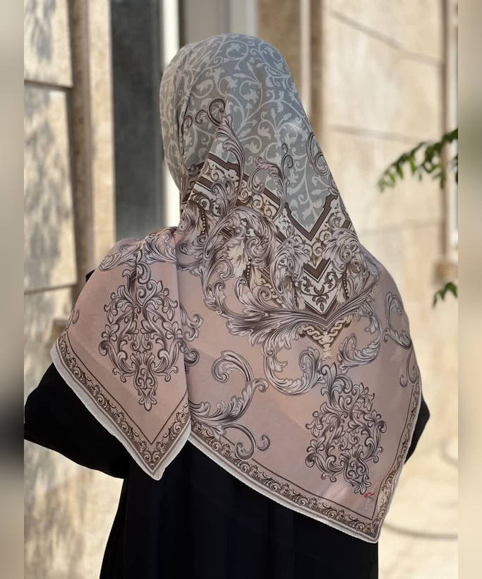 روسری حریر ابریشم طرح کلاسیک قواره ۱۲۰