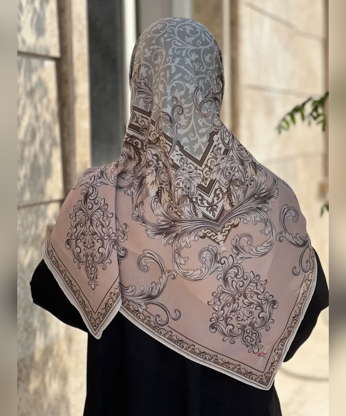 روسری حریر ابریشم طرح کلاسیک قواره ۱۲۰