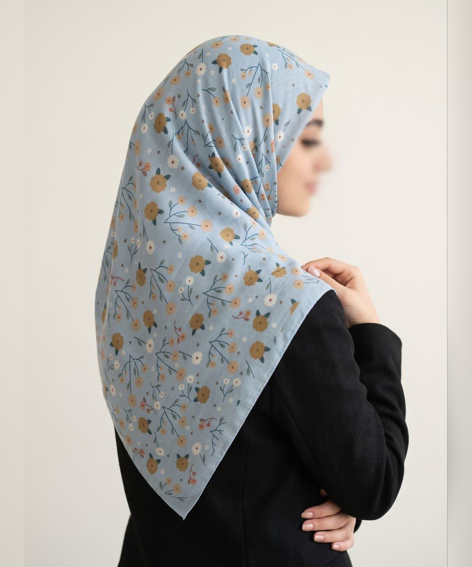 روسری سوپرنخ طرحدار قواره ۱۲۰ مدل 107930