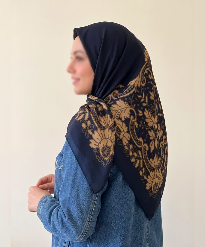 روسری سوپرنخ حاشیه اسلیمی قواره ۱۲۰