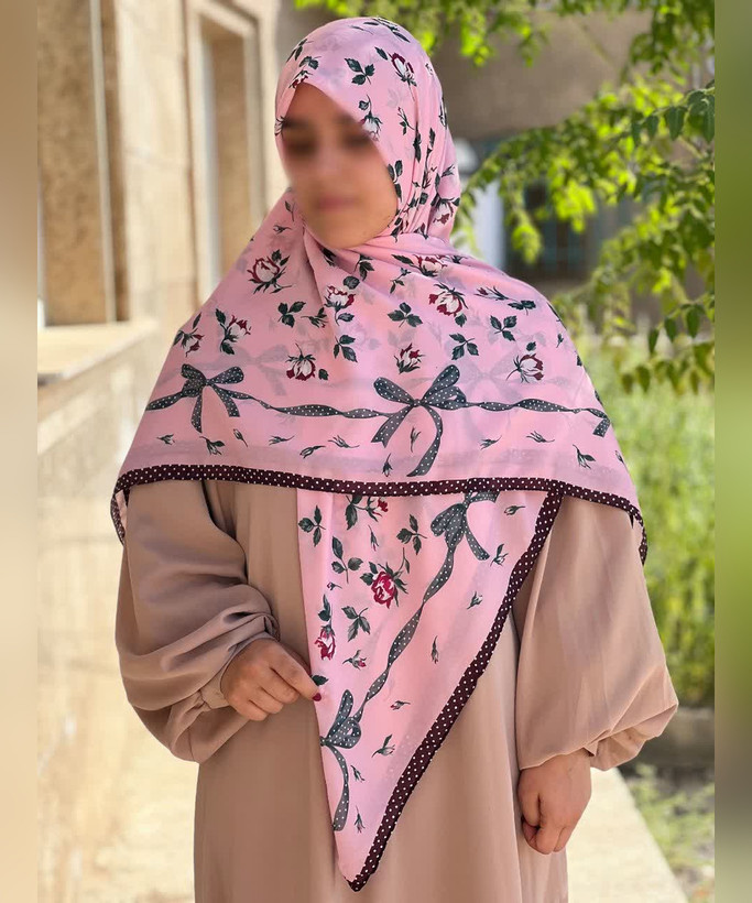 روسری کرپنخ طرح ربان پاپیون قواره ۱۴۰