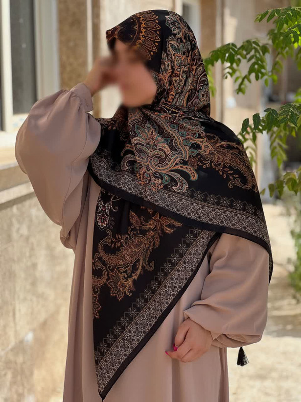 روسری سوپرنخ طرح تذهیب قواره ۱۴۰
