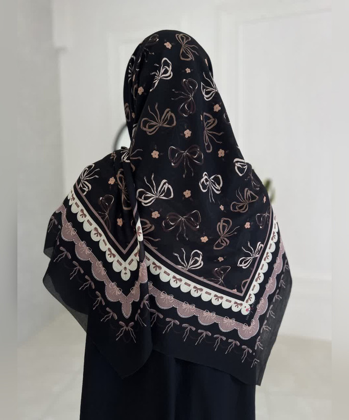 روسری سوپرنخ طرح دالبر قواره ۱۴۰