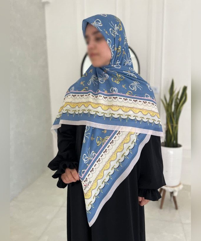 روسری سوپرنخ طرح دالبر قواره ۱۴۰