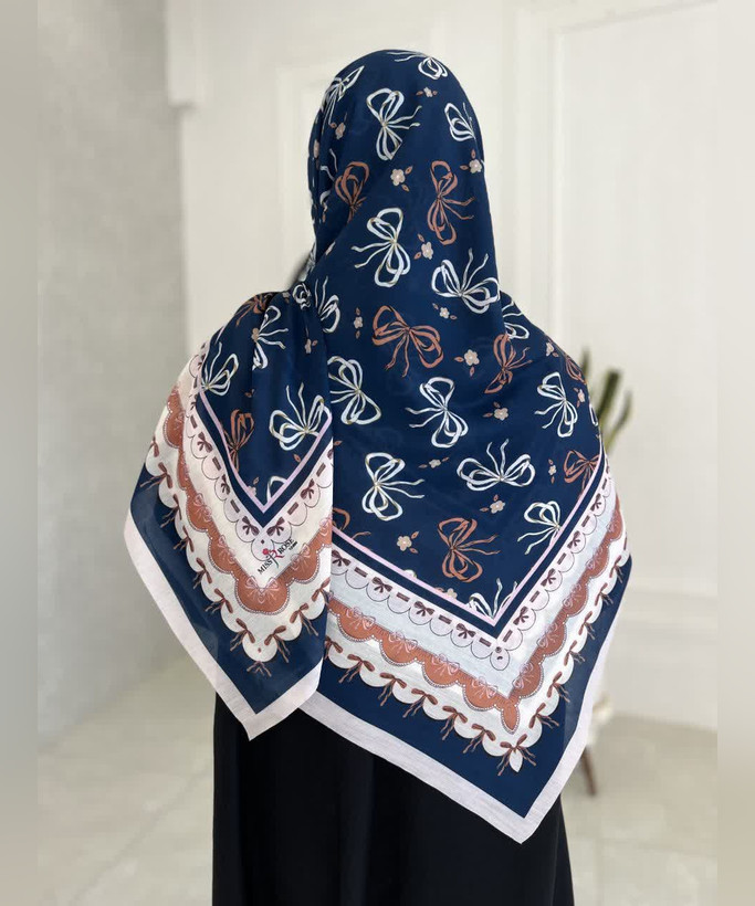 روسری سوپرنخ طرح دالبر قواره ۱۴۰
