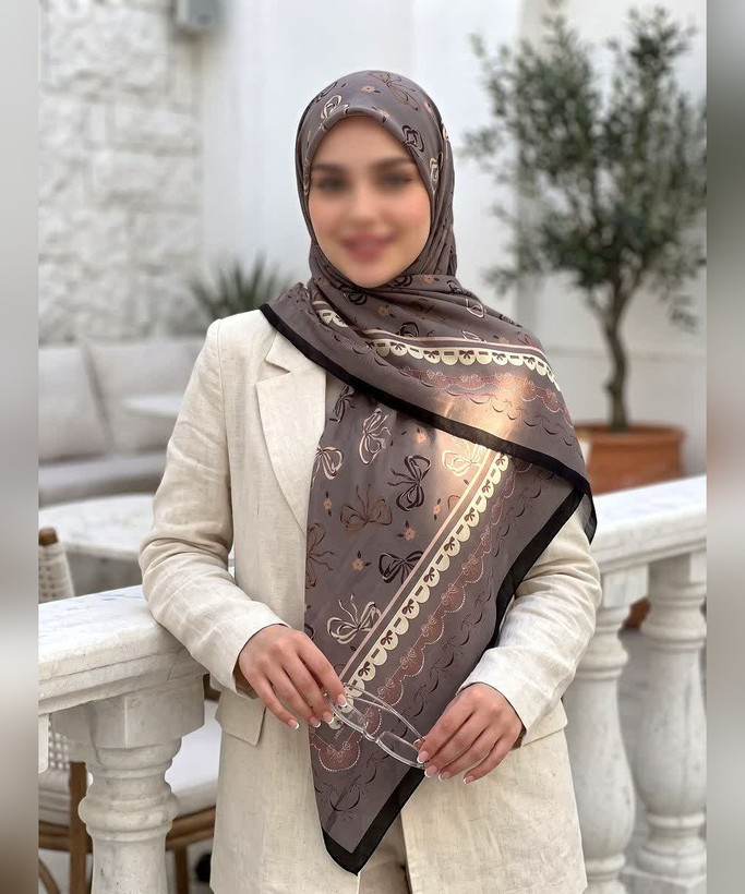 روسری سوپرنخ طرح دالبر قواره ۱۴۰